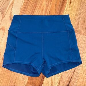 Lululemon In Movement Short Everlux 2.5”